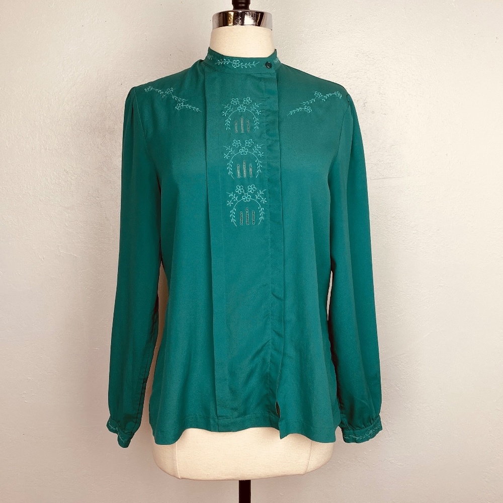 Shapely Womens Blouse Size 12 Kelly Green Slinky Polyester Long Sleeves Modest